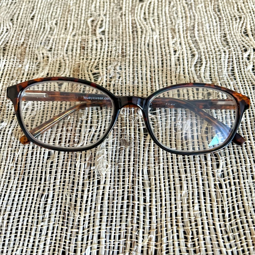 Tortoise shell readers